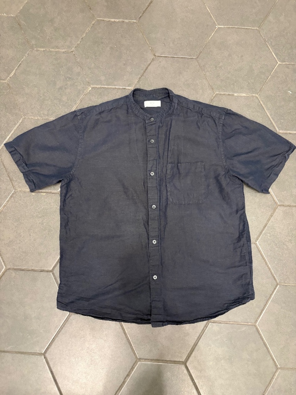 Used UNIQLO  Medium Linen Cotton Stand Collar Short Sleeve Shirt